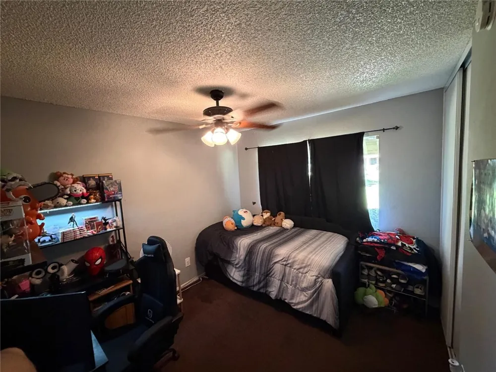 4387 Kingsbury Riverside, CA 92503