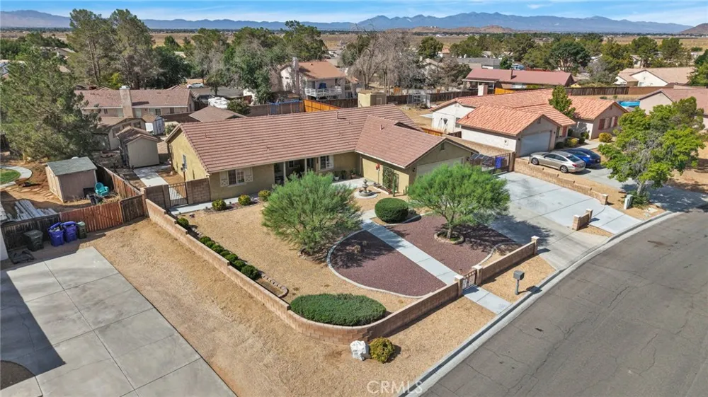 16412 Pauhaska Apple Valley, CA 92307