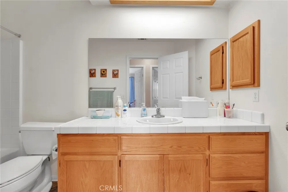 16412 Pauhaska Apple Valley, CA 92307