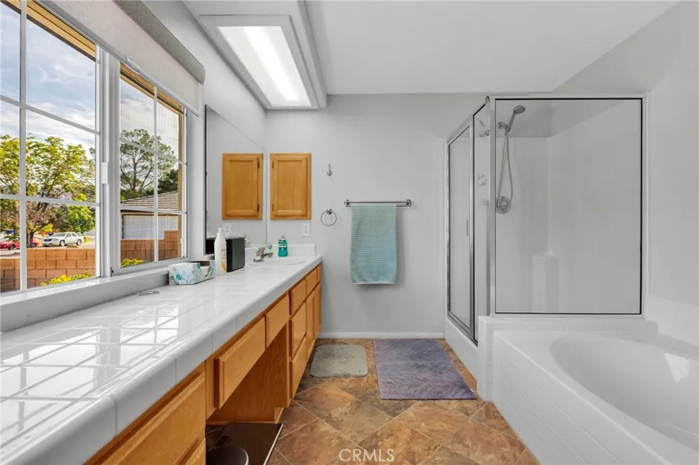 16412 Pauhaska Apple Valley, CA 92307