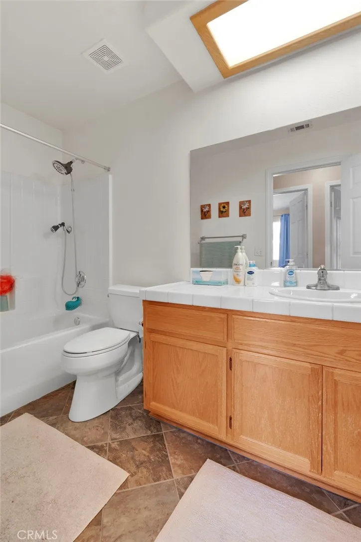 16412 Pauhaska Apple Valley, CA 92307