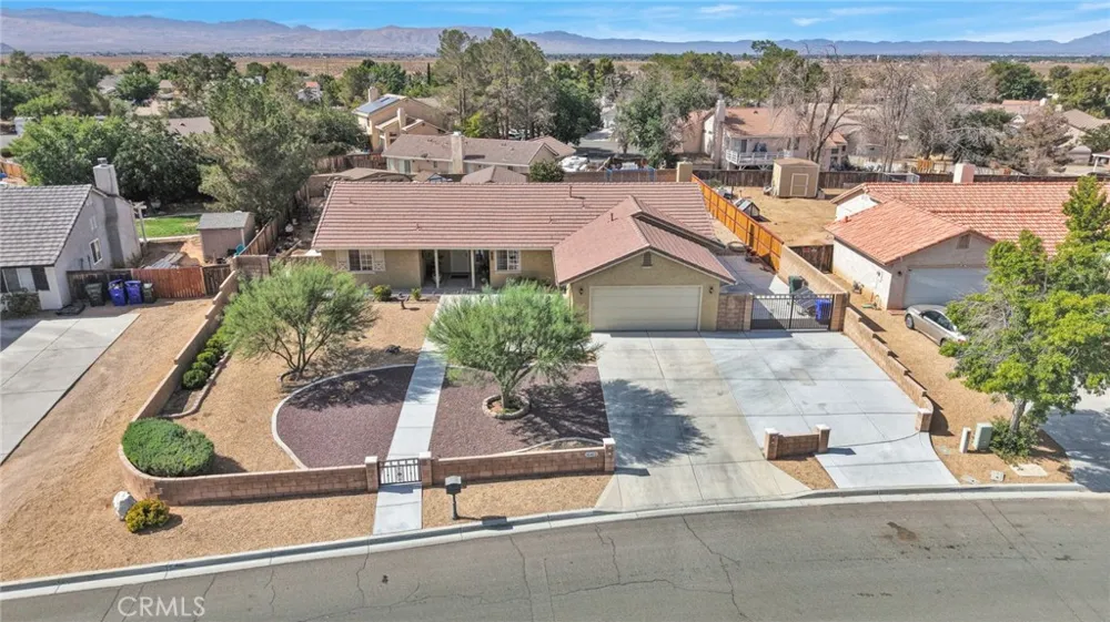 16412 Pauhaska Apple Valley, CA 92307