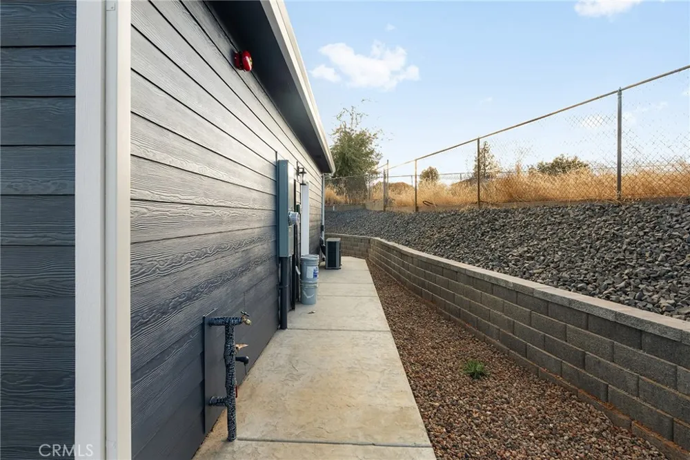 5825 Golden Oaks Road Paradise, CA 95969