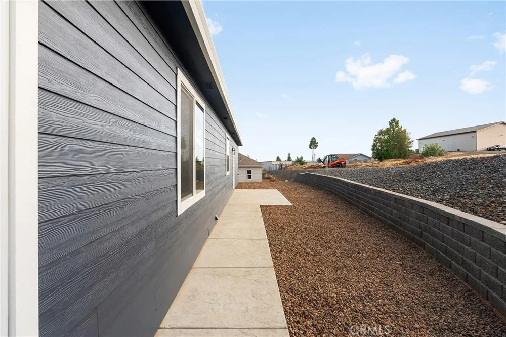 5825 Golden Oaks Road Paradise, CA 95969