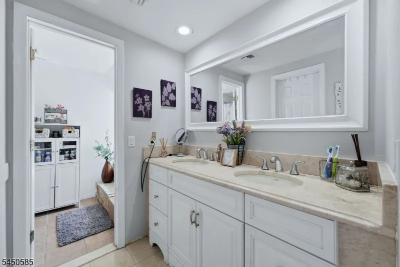 7 Arcata Pl Ringwood, NJ 07456