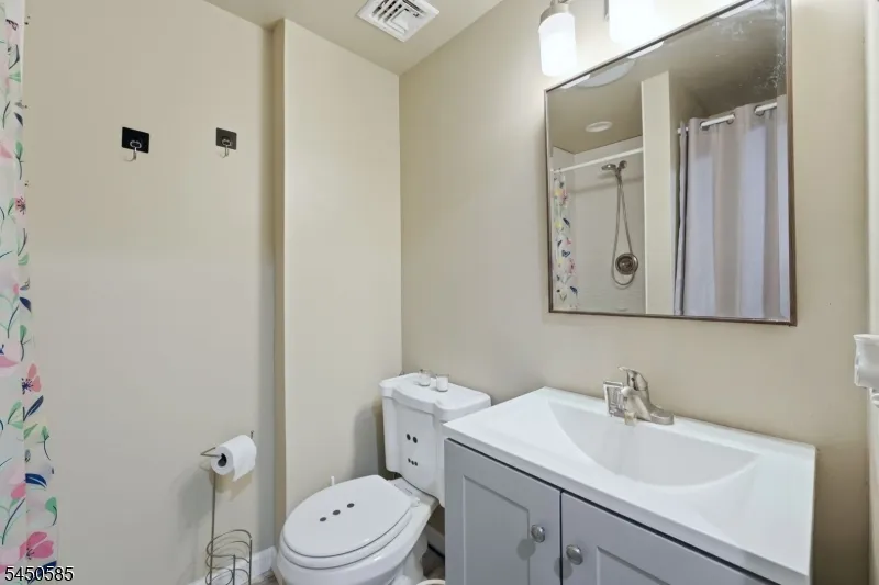 7 Arcata Pl Ringwood, NJ 07456