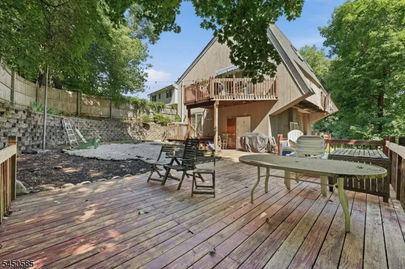 7 Arcata Pl Ringwood, NJ 07456
