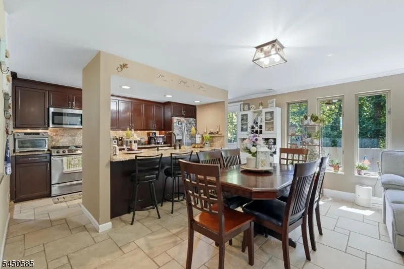 7 Arcata Pl Ringwood, NJ 07456