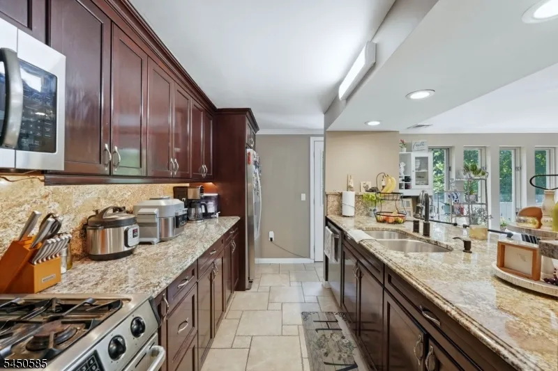 7 Arcata Pl Ringwood, NJ 07456