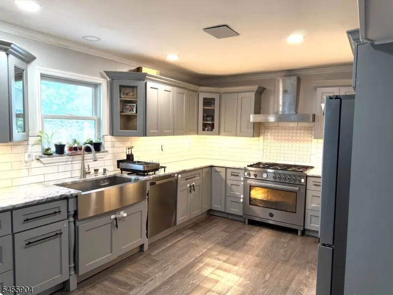 67 Coventry Rd Wayne, NJ 07470