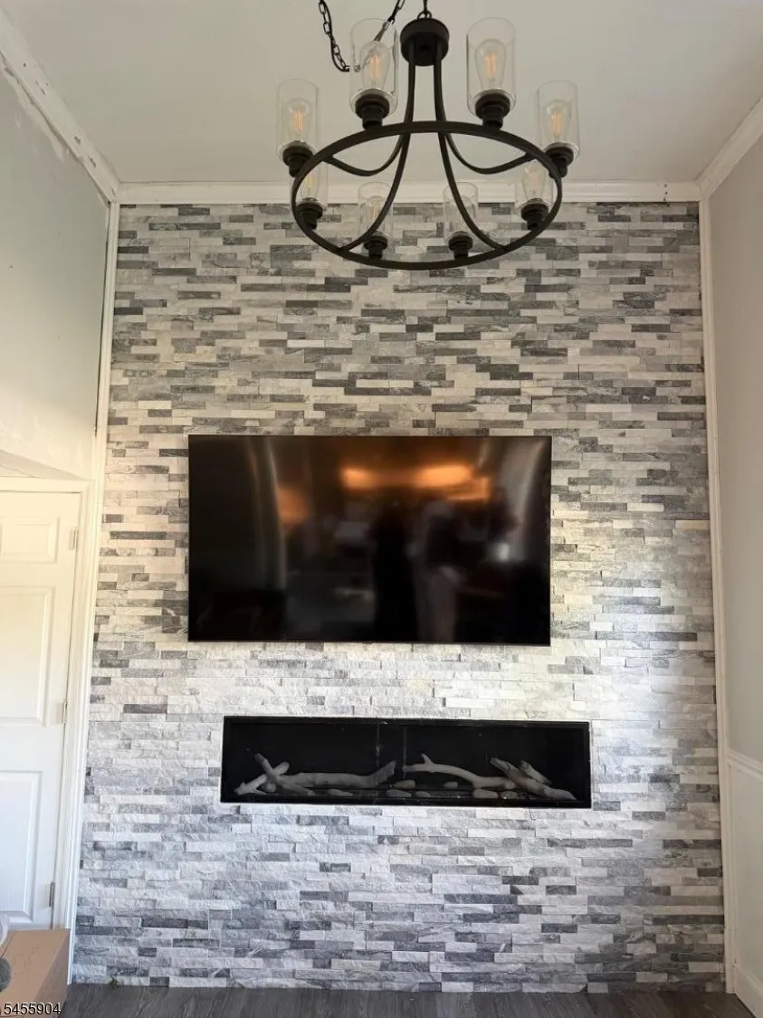 67 Coventry Rd Wayne, NJ 07470