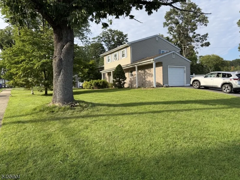 67 Coventry Rd Wayne, NJ 07470