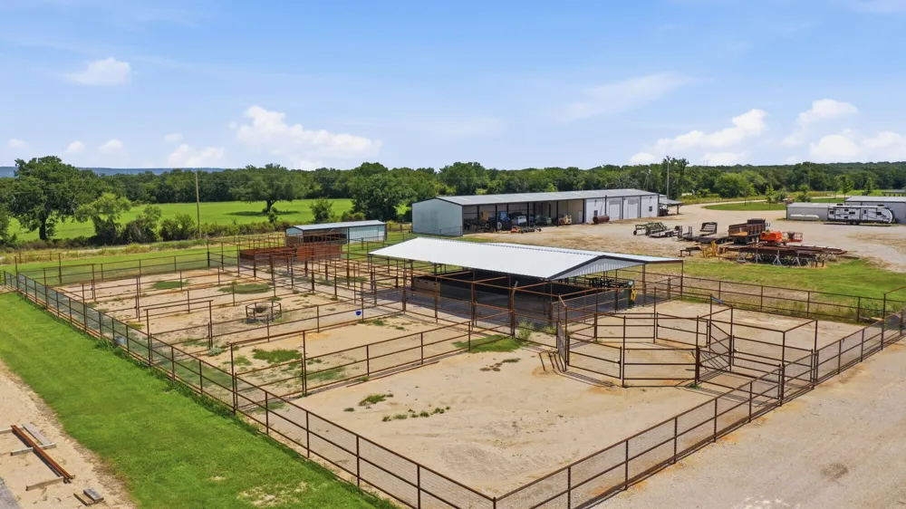 Bosley Road Santo, TX 76472