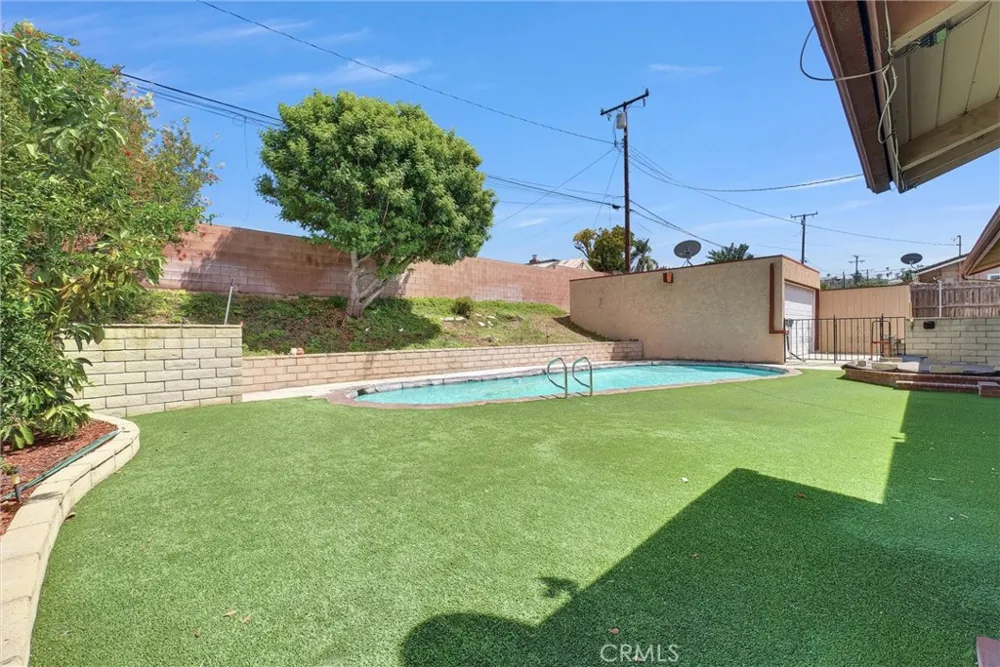 928 S Shasta West Covina, CA 91791