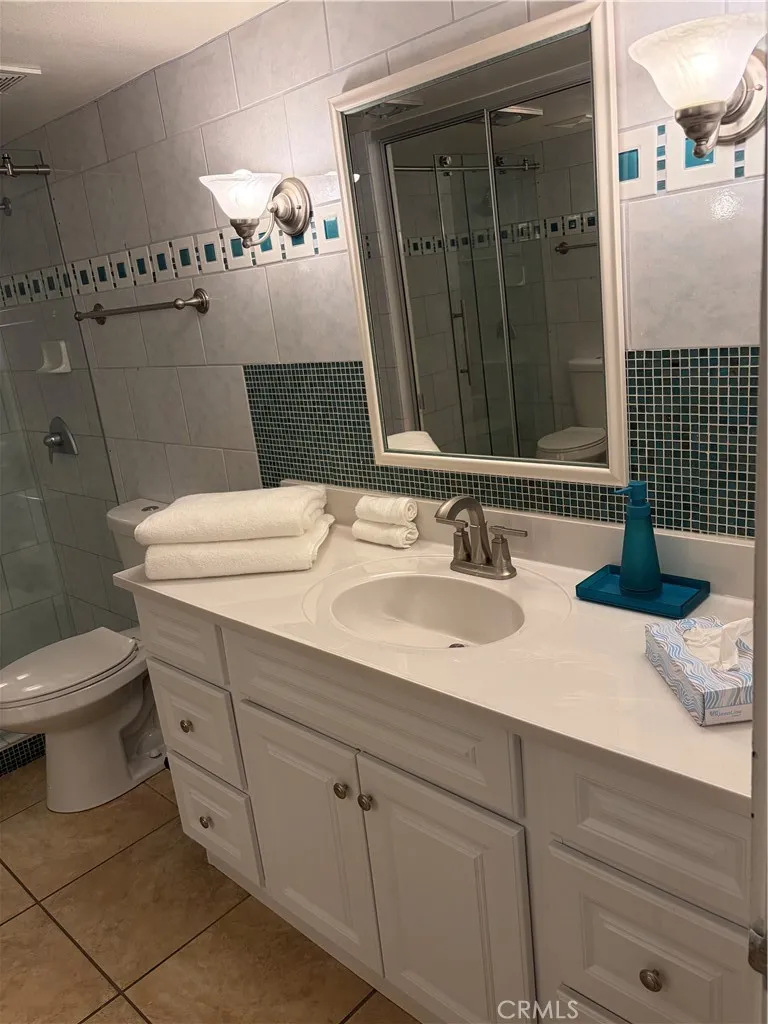 73850 Fairway Drive #203 Palm Desert, CA 92260