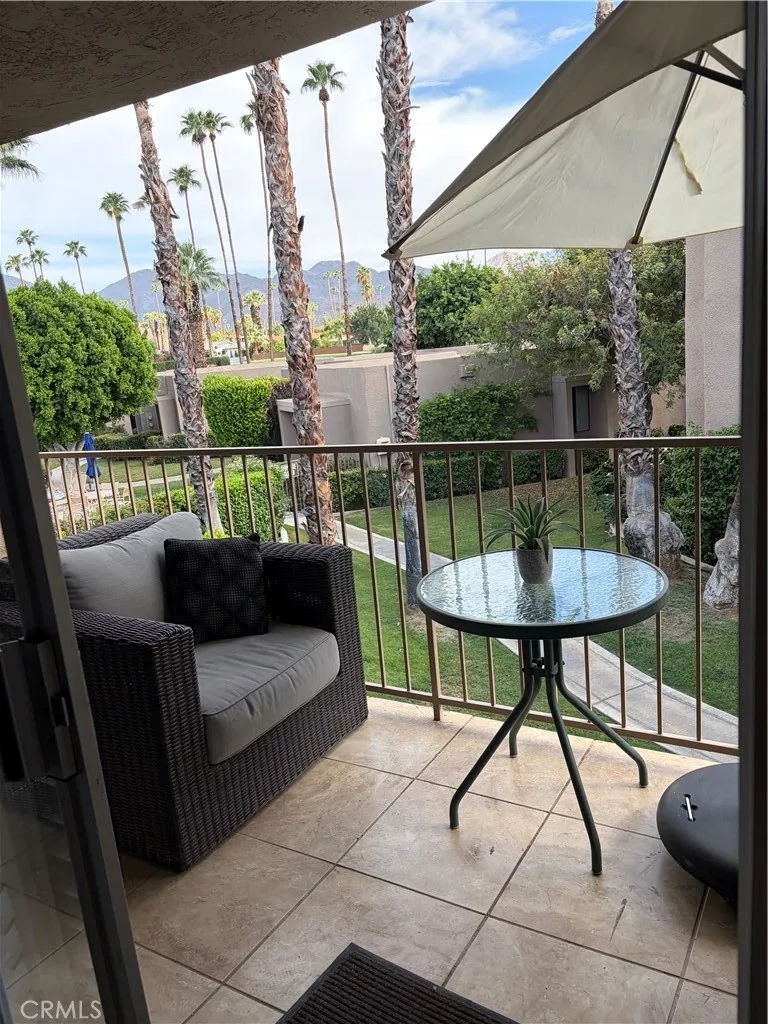 73850 Fairway Drive #203 Palm Desert, CA 92260
