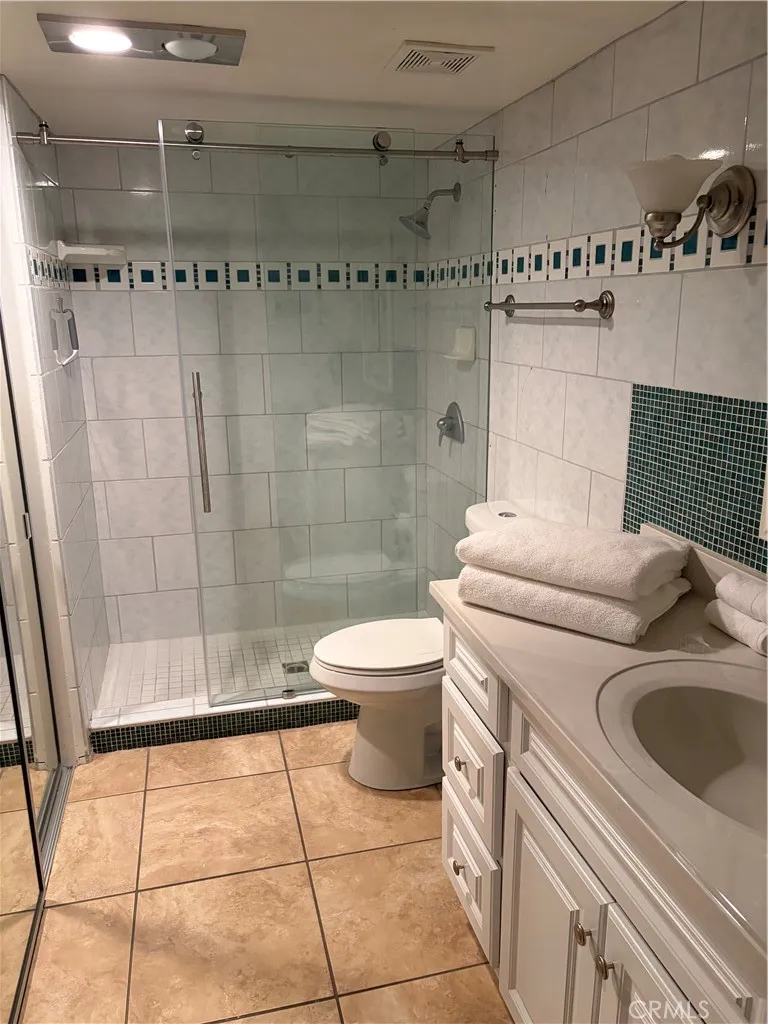 73850 Fairway Drive #203 Palm Desert, CA 92260