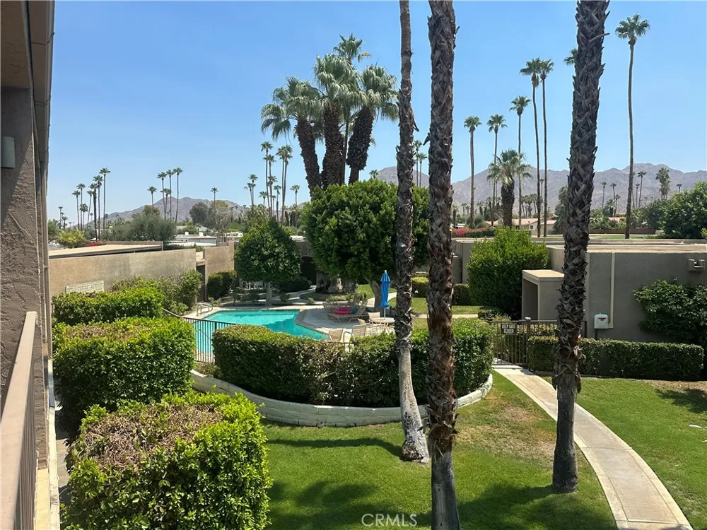 73850 Fairway Drive #203 Palm Desert, CA 92260