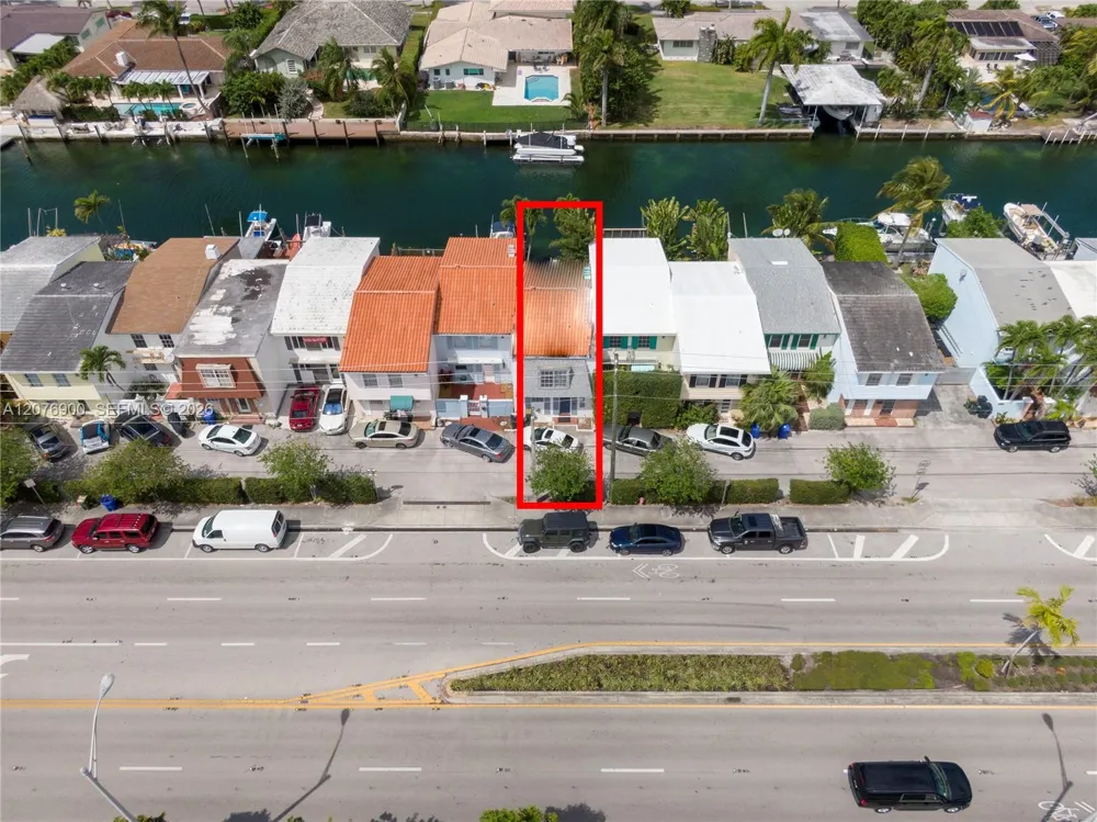 2117 NE 123rd St North Miami, FL 33181