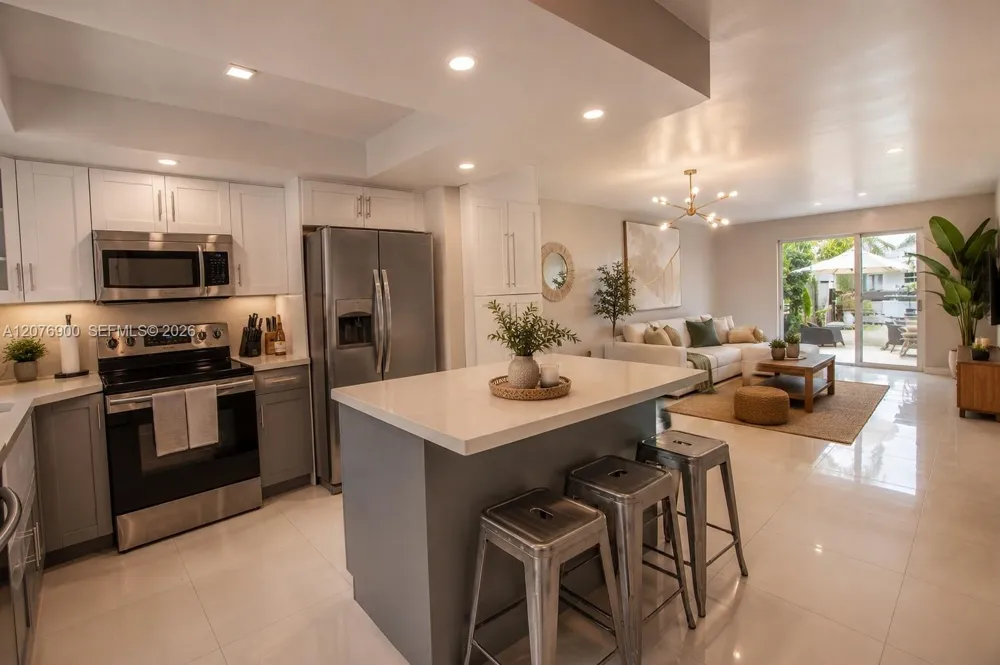 2117 NE 123rd St North Miami, FL 33181