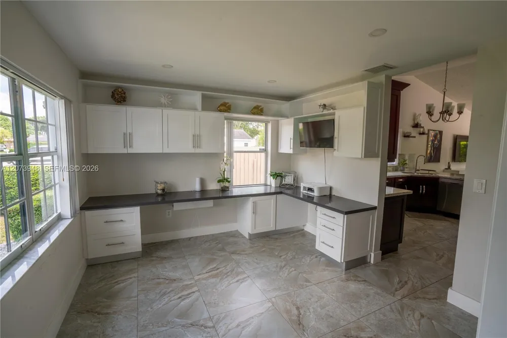 7301 SW 159th Ave Miami, FL 33193