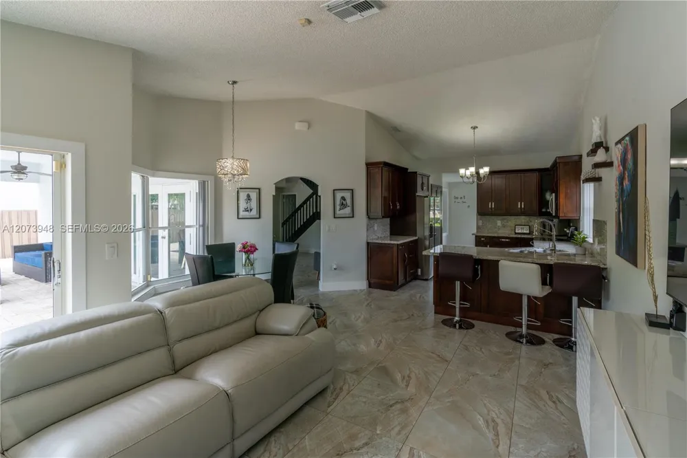 7301 SW 159th Ave Miami, FL 33193