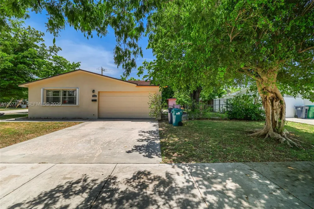 9354 Caribbean Blvd Cutler Bay, FL 33189