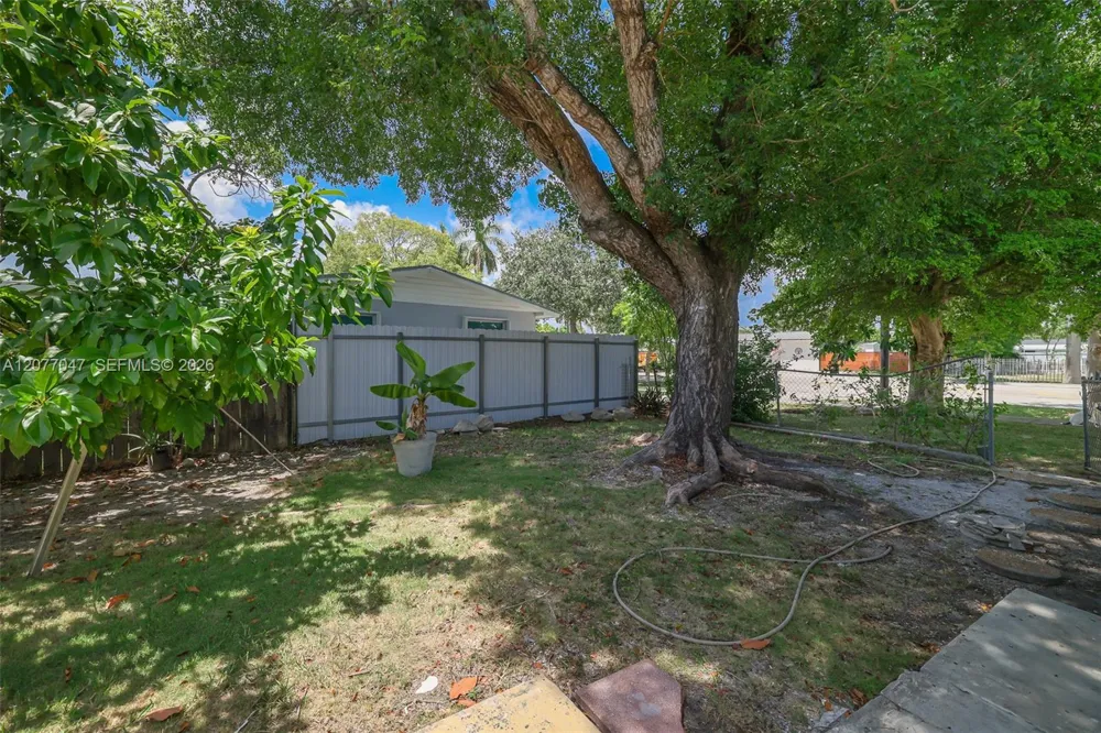 9354 Caribbean Blvd Cutler Bay, FL 33189