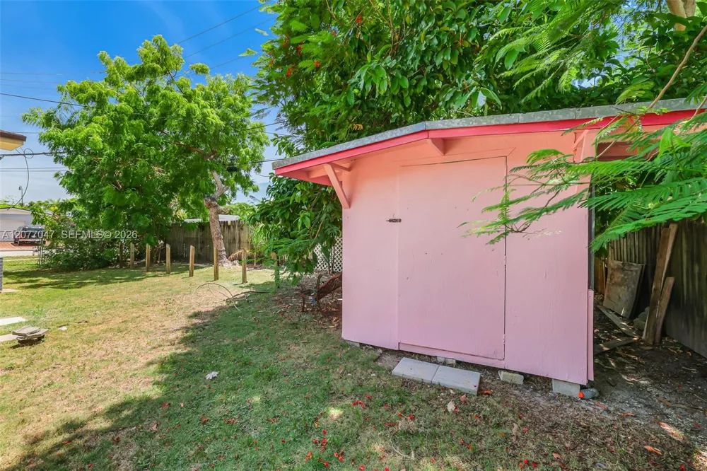 9354 Caribbean Blvd Cutler Bay, FL 33189