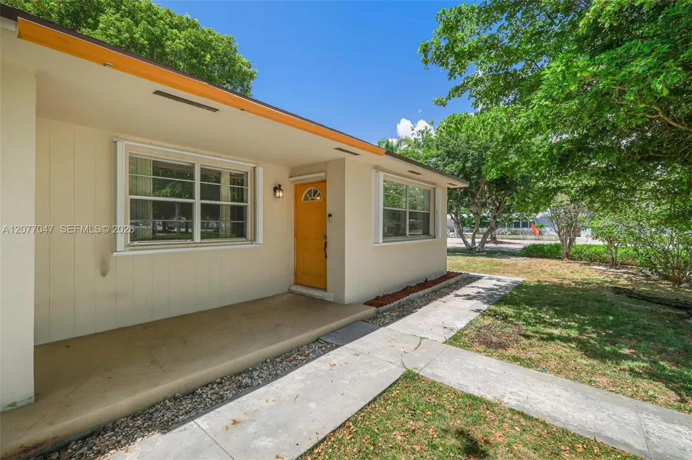 9354 Caribbean Blvd Cutler Bay, FL 33189