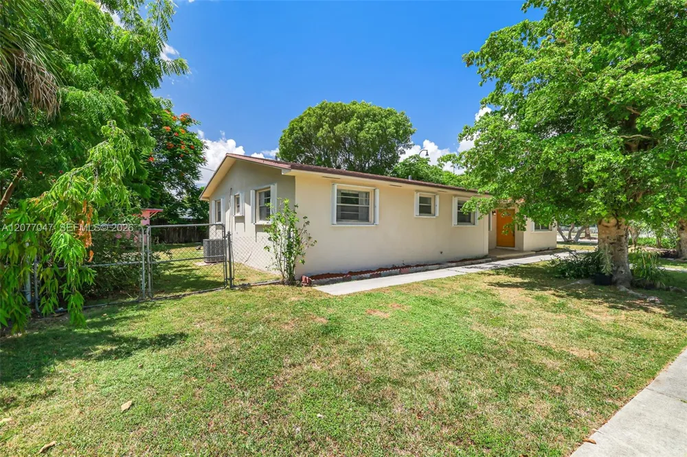9354 Caribbean Blvd Cutler Bay, FL 33189