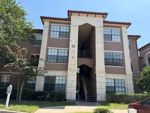 6137 METROWEST BOULEVARD #106