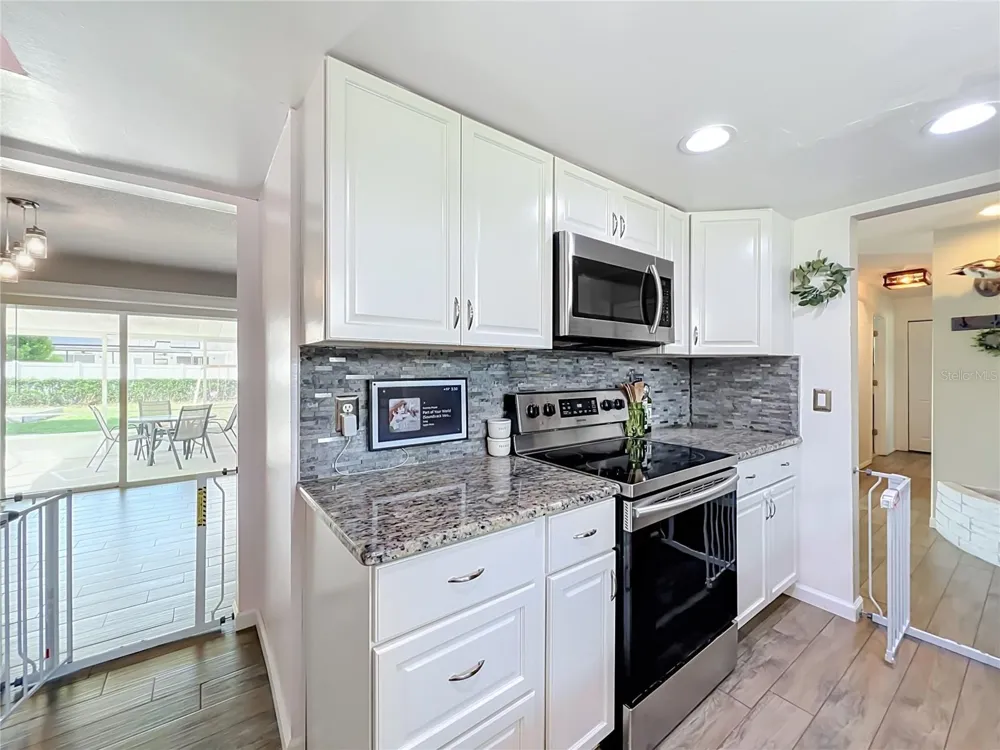 266 CARRIAGE HILL DRIVE Casselberry, FL 32707