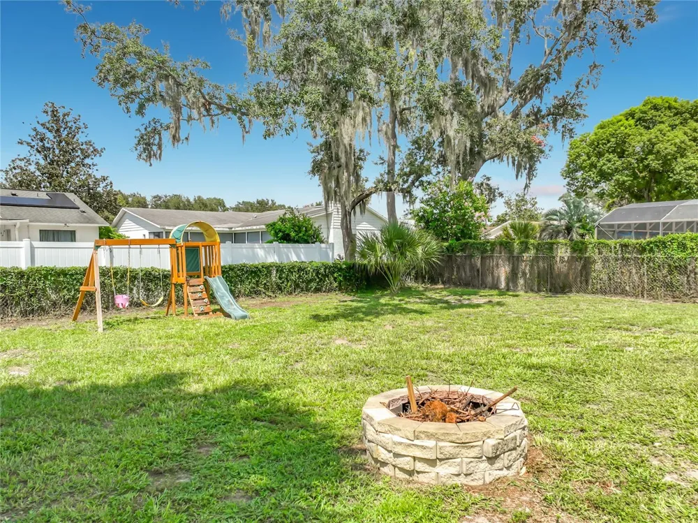 266 CARRIAGE HILL DRIVE Casselberry, FL 32707