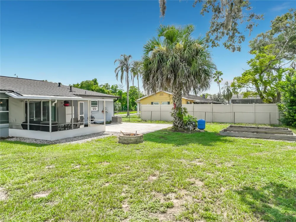 266 CARRIAGE HILL DRIVE Casselberry, FL 32707