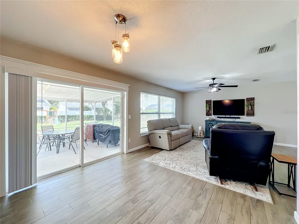 266 CARRIAGE HILL DRIVE Casselberry, FL 32707