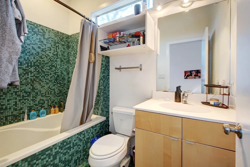 616 W 35th Street #B Austin, TX 78705