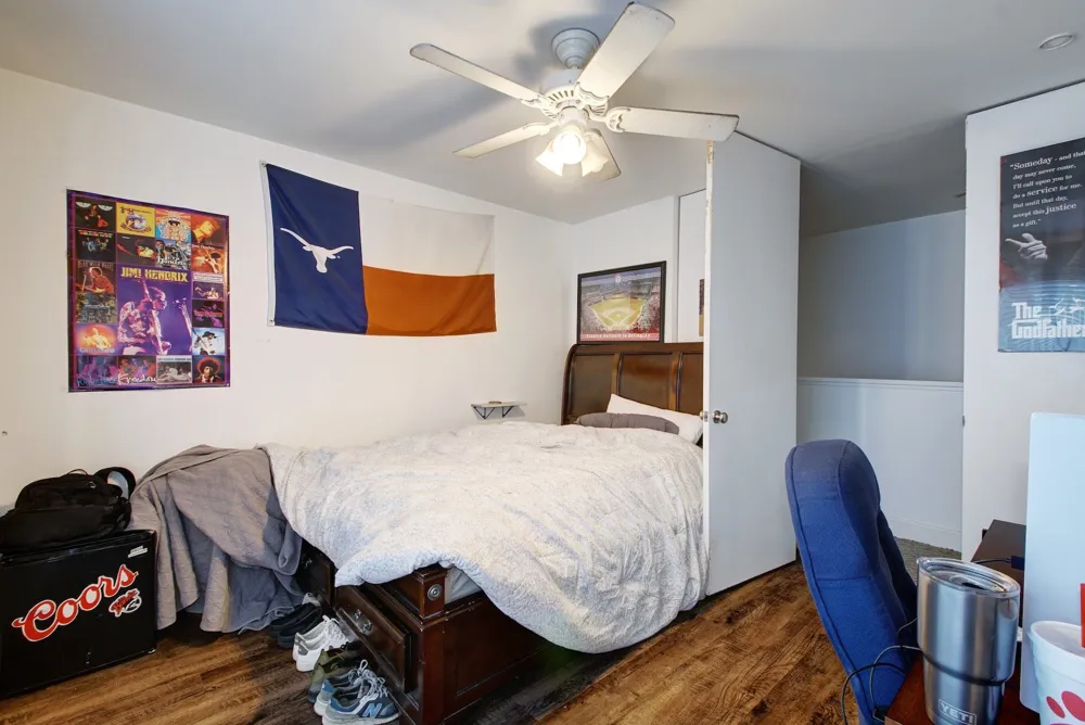 616 W 35th Street #B Austin, TX 78705