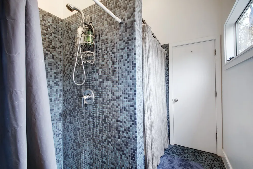 616 W 35th Street #B Austin, TX 78705