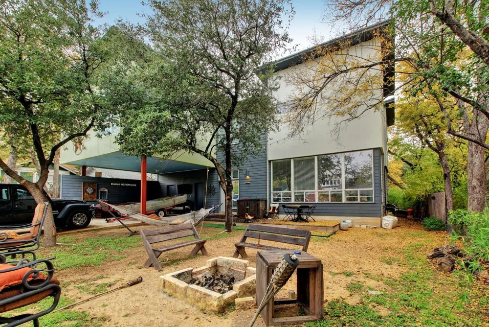 616 W 35th Street #B Austin, TX 78705