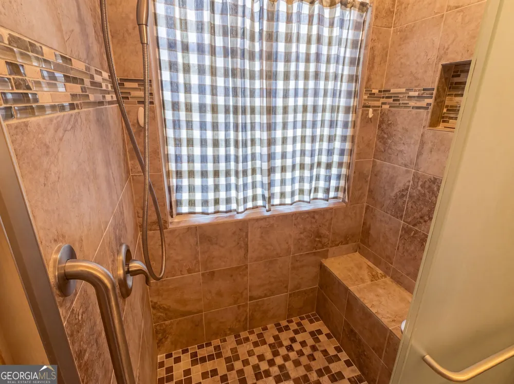 109 Corene AVE Glennville, GA 30427