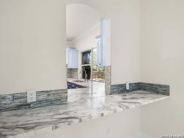 15125 Flying Circle Helotes, TX 78023