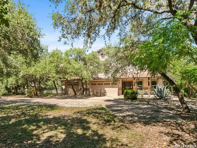15125 Flying Circle Helotes, TX 78023