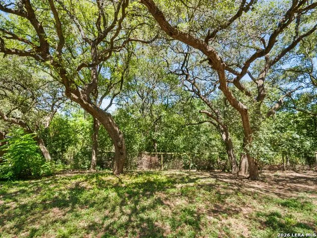 15125 Flying Circle Helotes, TX 78023
