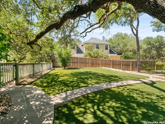 15125 Flying Circle Helotes, TX 78023