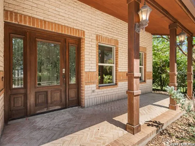 15125 Flying Circle Helotes, TX 78023