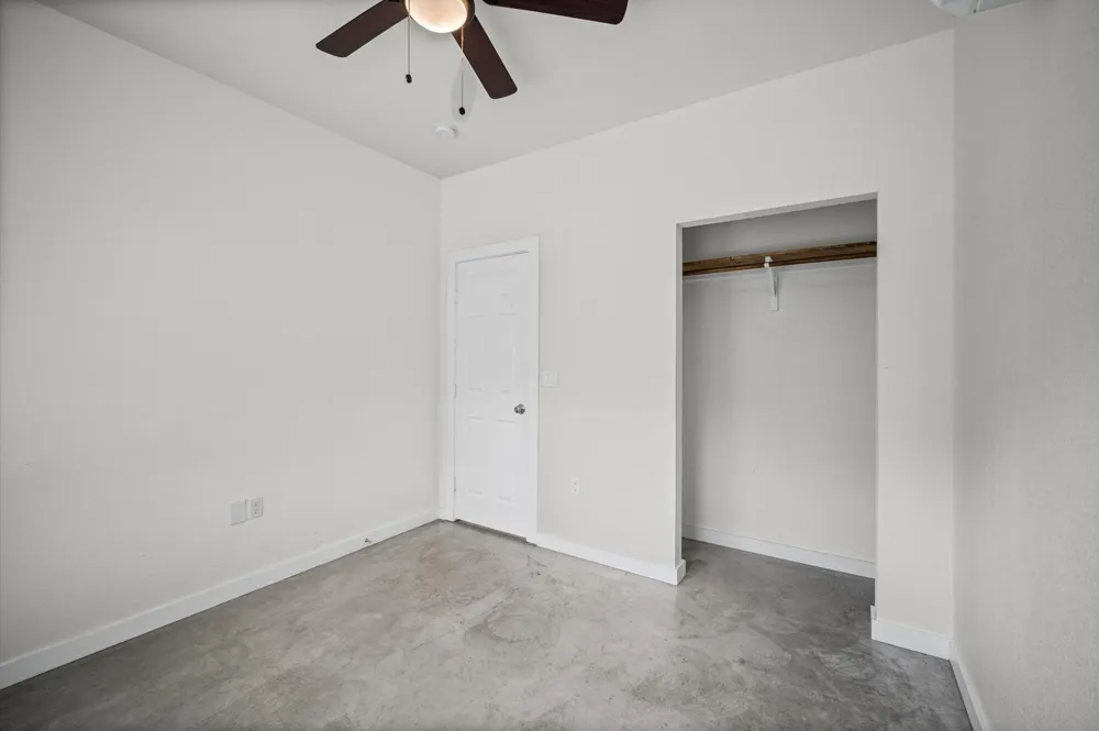 1020 10th Street Hempstead, TX 77445