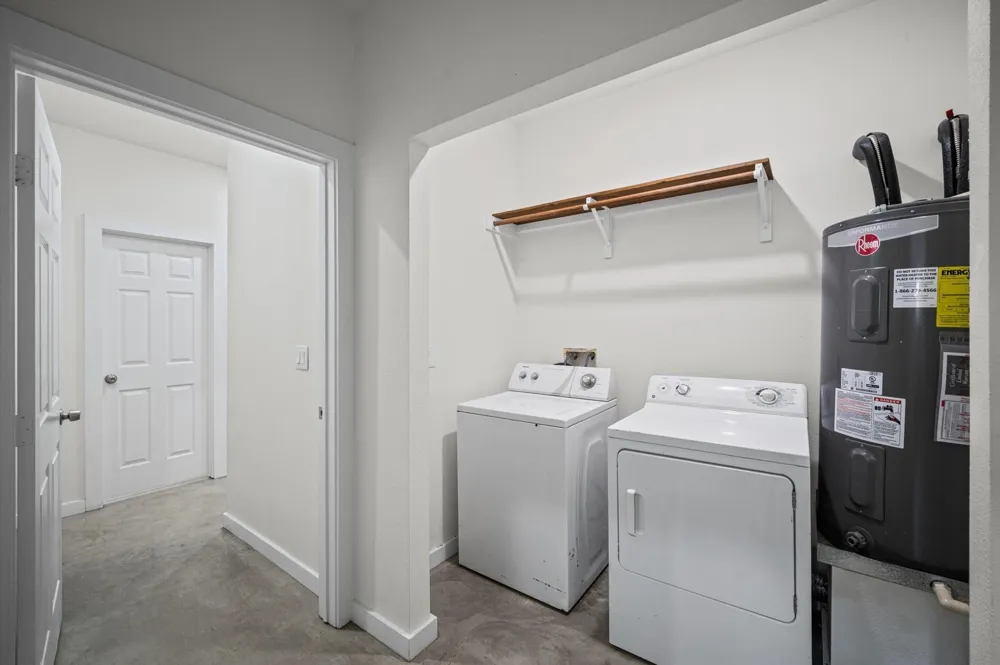 1020 10th Street Hempstead, TX 77445