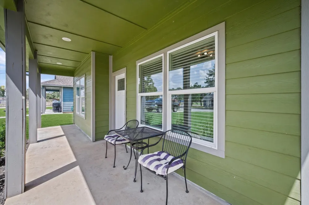 1020 10th Street Hempstead, TX 77445