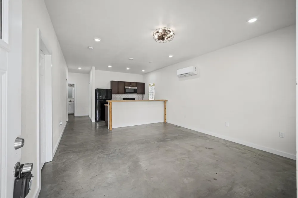 1020 10th Street Hempstead, TX 77445